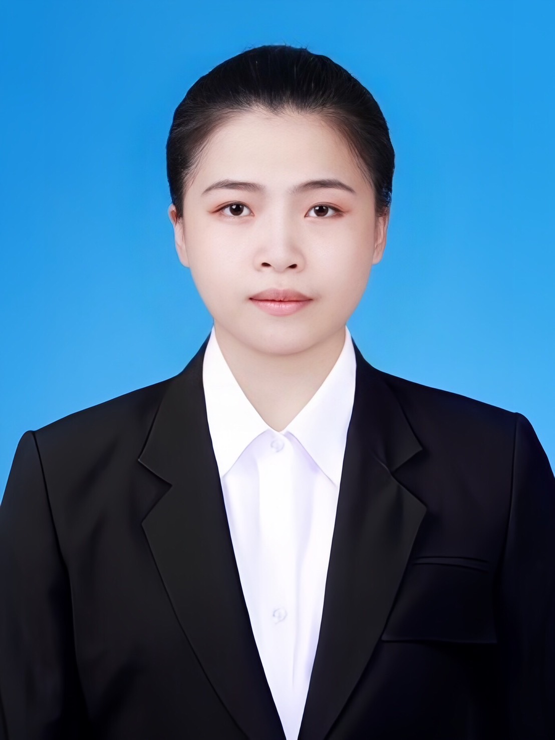 นางสาวเดือนพลอย ผาดงยาง